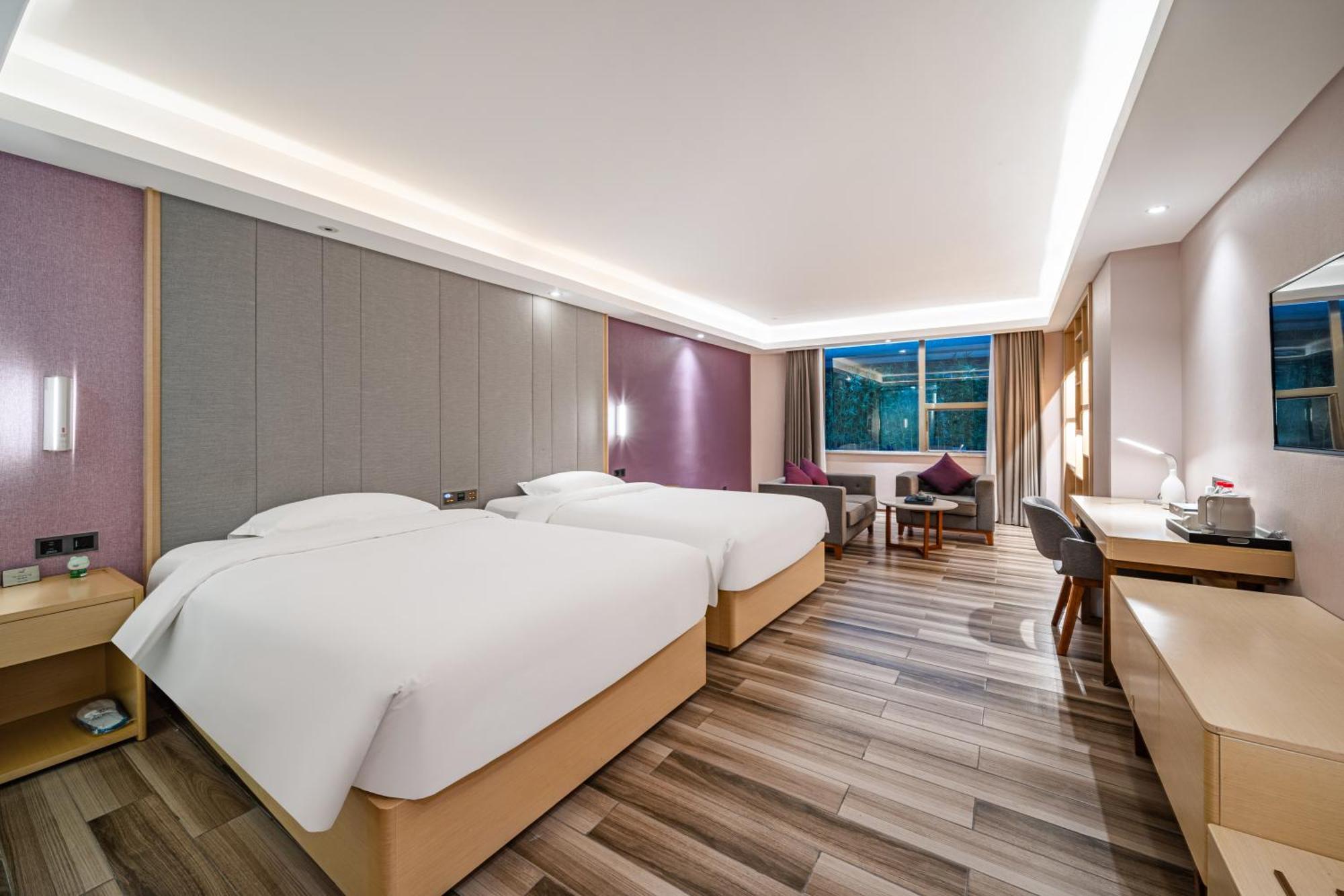 Echarm International Hotel Guangzhou Baiyun International Airport Huadu Plaza Branch - Free Deliver Service To Guangzhou Baiyun International Airport & Free Deliver Service To Canton Fair Complex During Canton Fair Period Ngoại thất bức ảnh